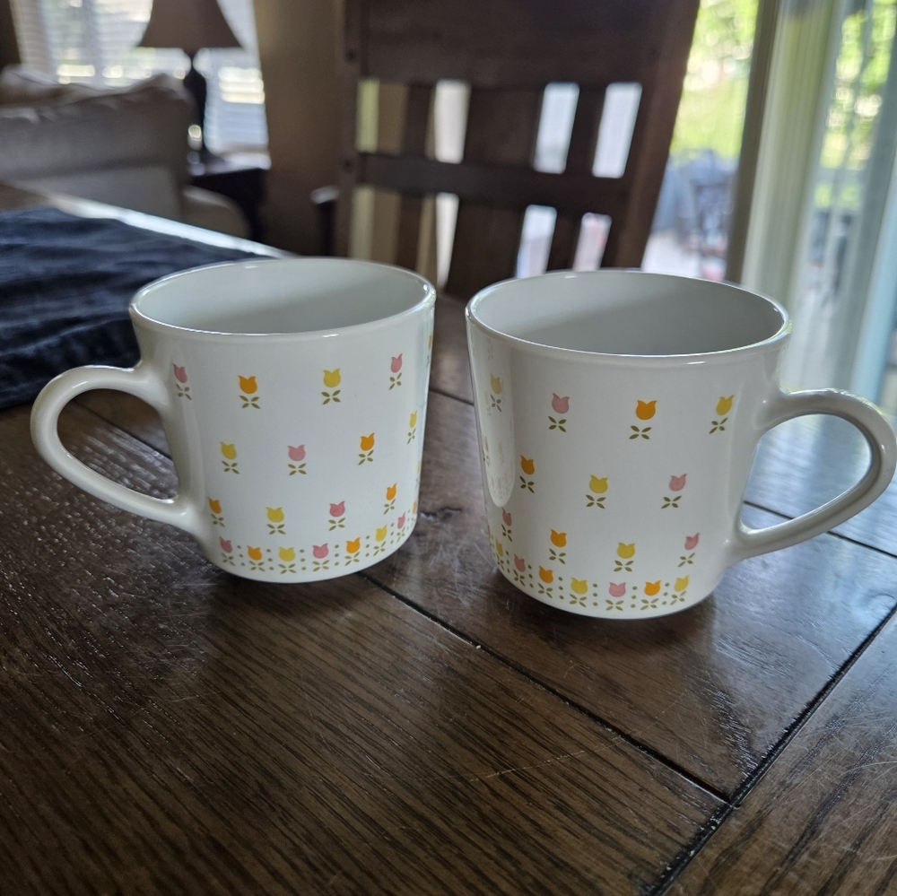 Vintage Corningware Centura "April Tulip" Coffee/Tea Cups (Set Of 2)